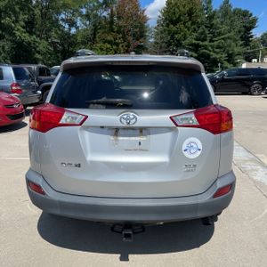 صورة 5 لـ 2013 Toyota RAV4 XLE