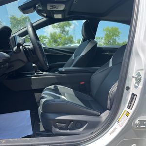 2025 Toyota CAMRY SE 缩略图 32