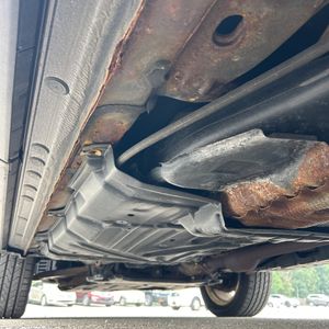 2011 Toyota HIGHLANDER LIMITED 缩略图 23