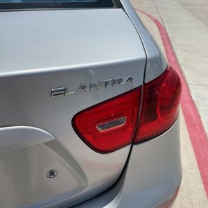 2009 Hyundai ELANTRA GLS — миниатюра 23