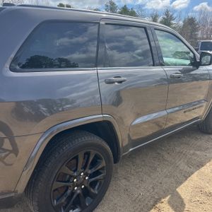 JEEP GRAND CHEROKEE ALTITUDE - 9