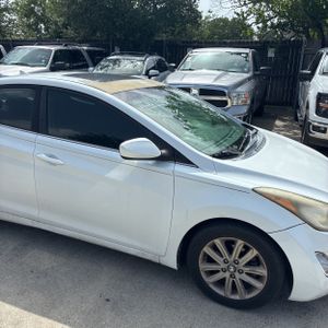 2015 Hyundai ELANTRA SE thumbnail 13