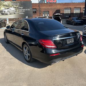 MERCEDES-BENZ E-CLASS - 5