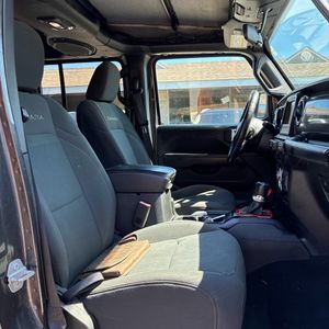 صورة 33 لـ 2018 JEEP WRANGLER UNLIMITED SAHARA
