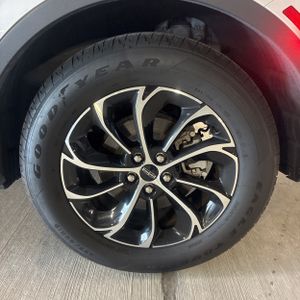 صورة مصغرة 18 لـ 2025 Lincoln NAUTILUS HYBRID PREMIERE