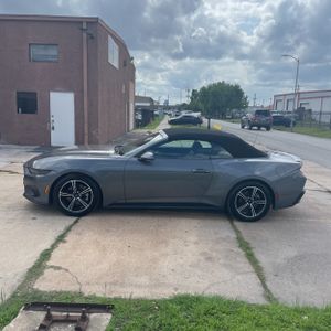 FORD MUSTANG ECOBOOST PREMIUM - 3