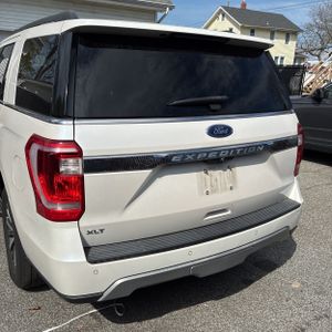 FORD EXPEDITION XLT - 7