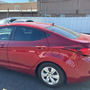 HYUNDAI ELANTRA SE - 5