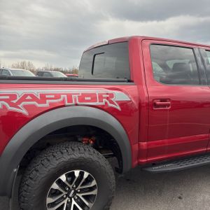 FORD F-150 RAPTOR - 9
