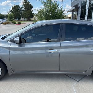 NISSAN SENTRA S - 4