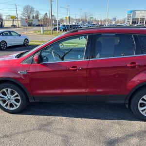 FORD ESCAPE SE - 4