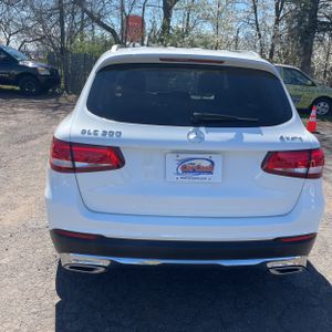 MERCEDES-BENZ GLC - 7