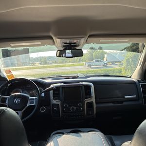 2016 RAM 3500 LARAMIE thumbnail 37