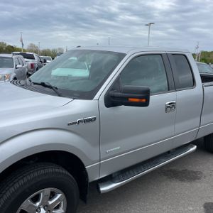 FORD F-150 XLT - 2