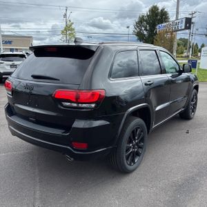 صورة 8 لـ 2017 JEEP GRAND CHEROKEE ALTITUDE