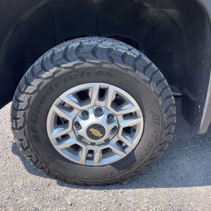 2024 Chevrolet SILVERADO 2500HD LT 缩略图 17