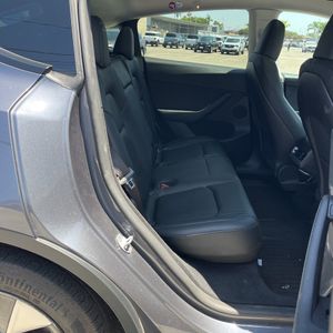 صورة مصغرة 35 لـ 2023 Tesla MODEL Y LONG RANGE