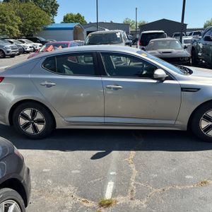 KIA OPTIMA HYBRID BASE - 9