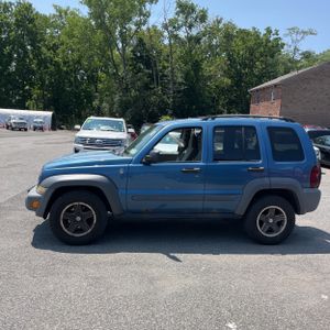 2005 JEEP LIBERTY SPORT 照片 3
