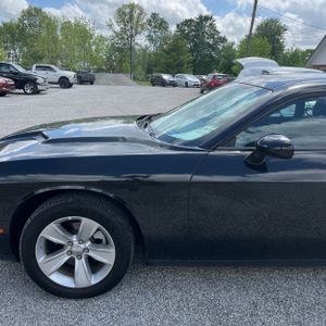 DODGE CHALLENGER - 2