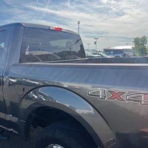 FORD F-150 XLT - 6