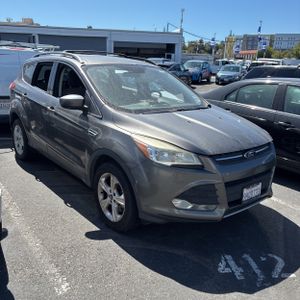 صورة 8 لـ 2014 FORD ESCAPE SE