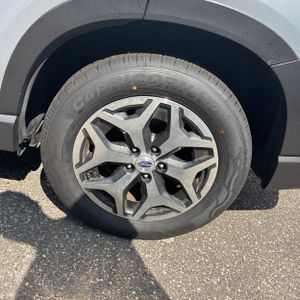 صورة 18 لـ 2023 Subaru FORESTER PREMIUM