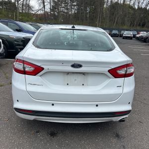 FORD FUSION SE - 7