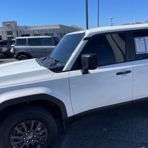 TOYOTA LAND CRUISER - 2