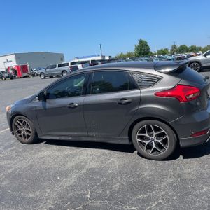 FORD FOCUS SE - 3