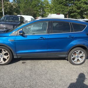 FORD ESCAPE TITANIUM - 3