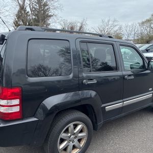 JEEP LIBERTY SPORT - 9