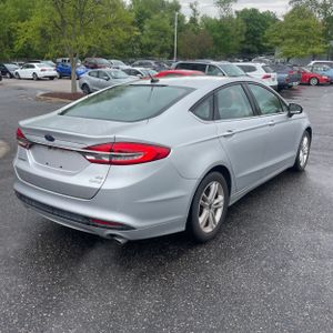 FORD FUSION SE - 8