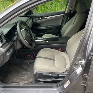 2019 Honda CIVIC LX — миниатюра 31
