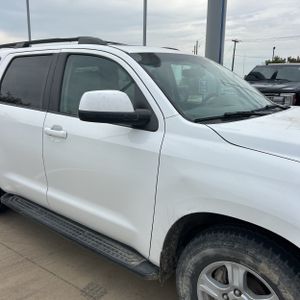 صورة مصغرة 13 لـ 2013 Toyota SEQUOIA SR5