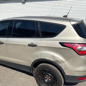 FORD ESCAPE S - 6