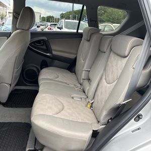2011 Toyota RAV4 BASE — миниатюра 33