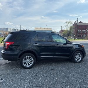 FORD EXPLORER XLT - 10