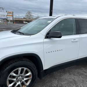 CHEVROLET TRAVERSE - 2