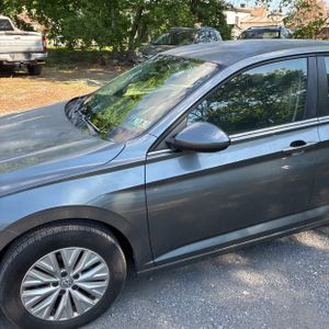 VOLKSWAGEN JETTA S - 2