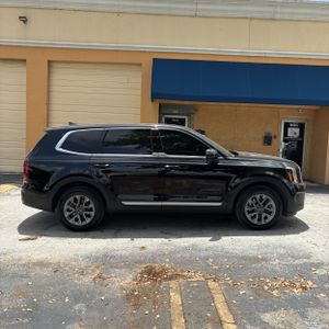 صورة 10 لـ 2025 KIA TELLURIDE LX