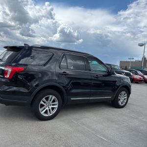 FORD EXPLORER XLT - 10