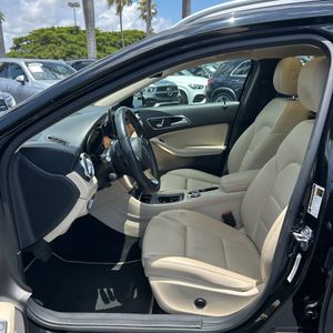 2019 Mercedes-BENZ GLA — миниатюра 32