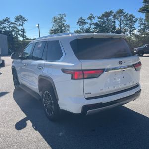 2025 Toyota SEQUOIA LIMITED photo 5
