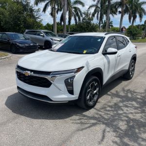 2024 Chevrolet TRAX LT — фото 1