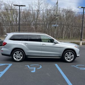 MERCEDES-BENZ GLS - 10