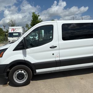 FORD TRANSIT 350 XL - 2
