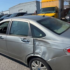 FORD FOCUS SE - 5
