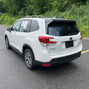 صورة 5 لـ 2024 Subaru FORESTER PREMIUM