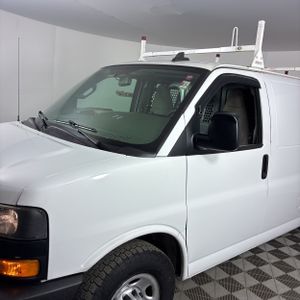 CHEVROLET EXPRESS 2500 - 2